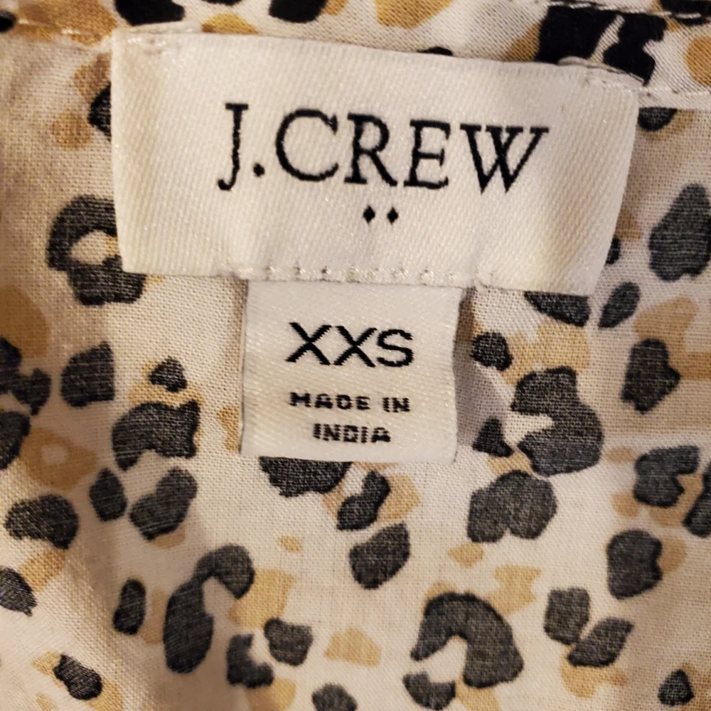 J. Crew v-neck ruffle  animal black/tan print Size XXS